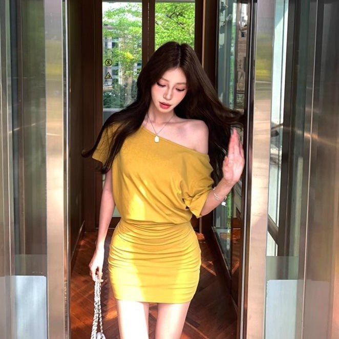 Sexy Shoulder-Baring Asymmetrical Sleeveless Dress for Women, Summer New Style, Fitted Slimming High-End Look, Bodycon Mini Dress