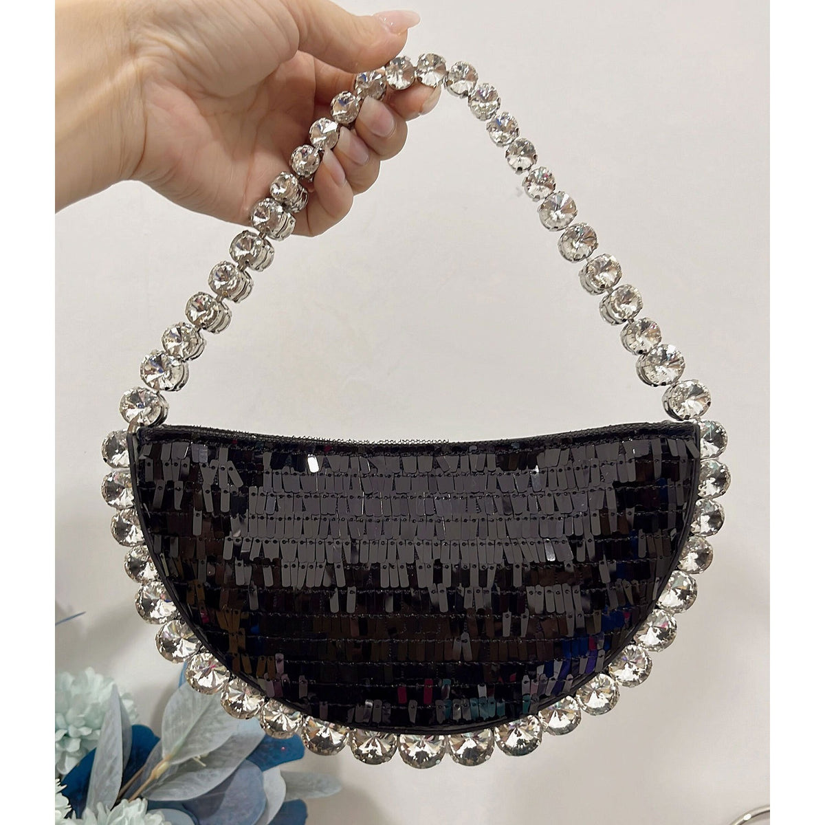 Women's bag with super shiny sequins inlaid with diamonds underarm bag with rhinestones shoulder bag for carrying
